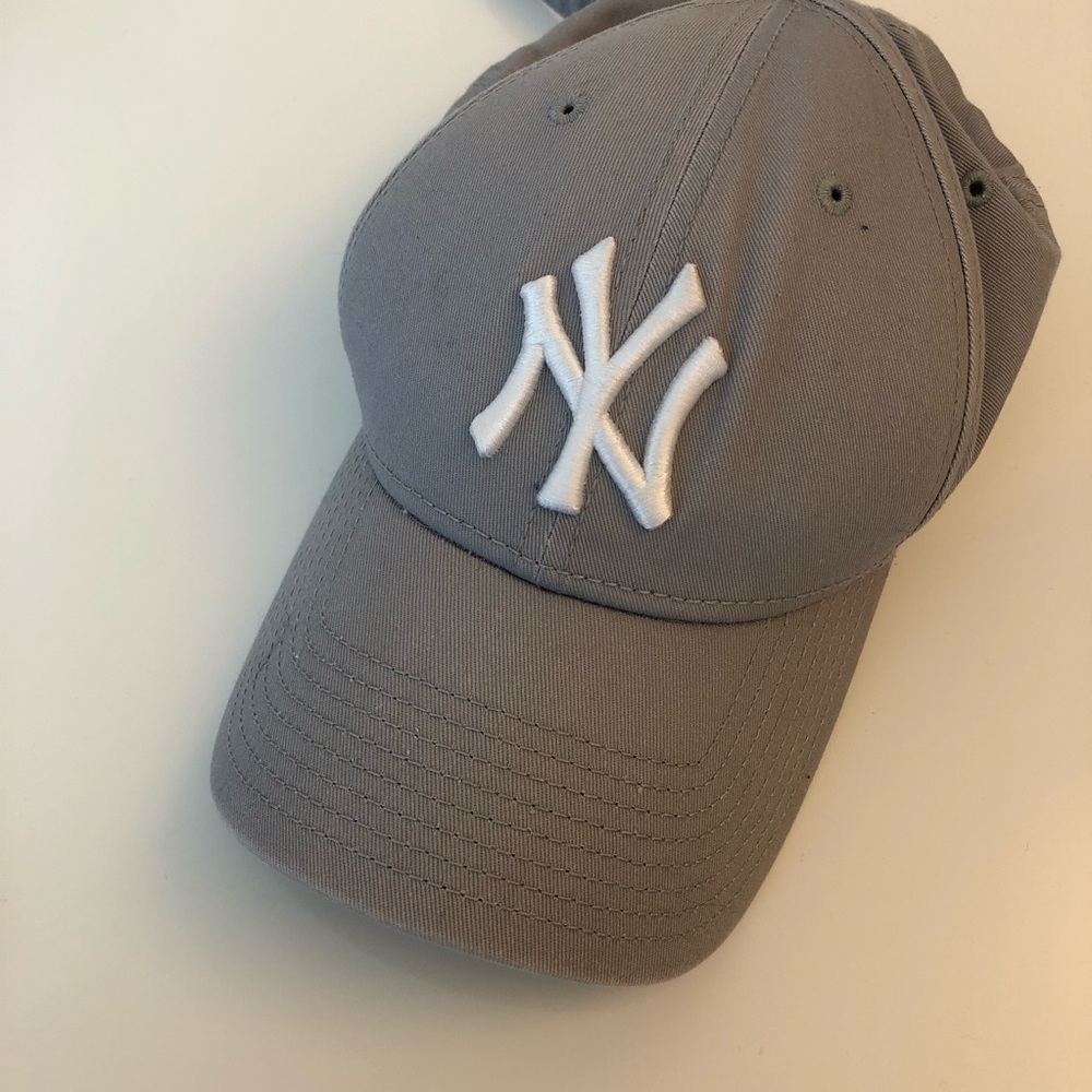 Yankees cap